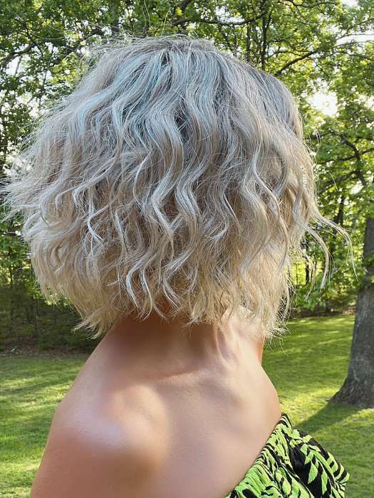 Beaming Beauty | Synthetic Lace Front Wig (Mono Part)