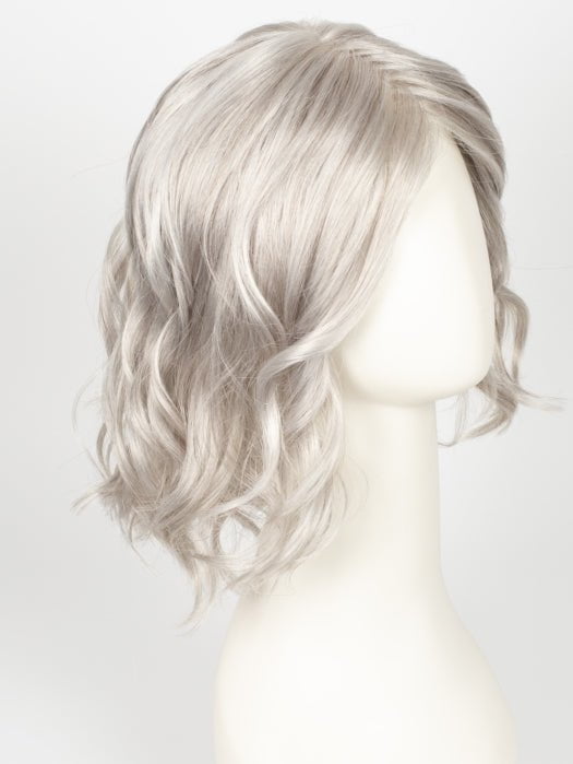 Soft and Subtle Petite/Average | Synthetic Lace Front Wig (Mono Part)