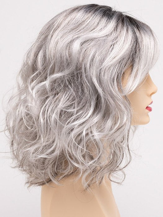Dakota | Synthetic Wig (Mono Part)